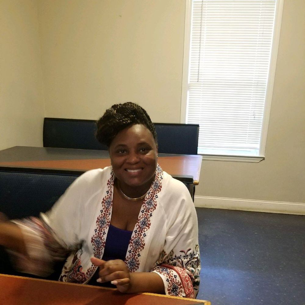 Meet your Posher, Sharon